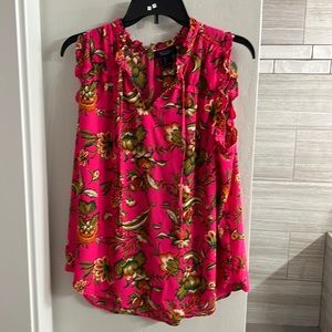 Cute top sz L from Dillards.